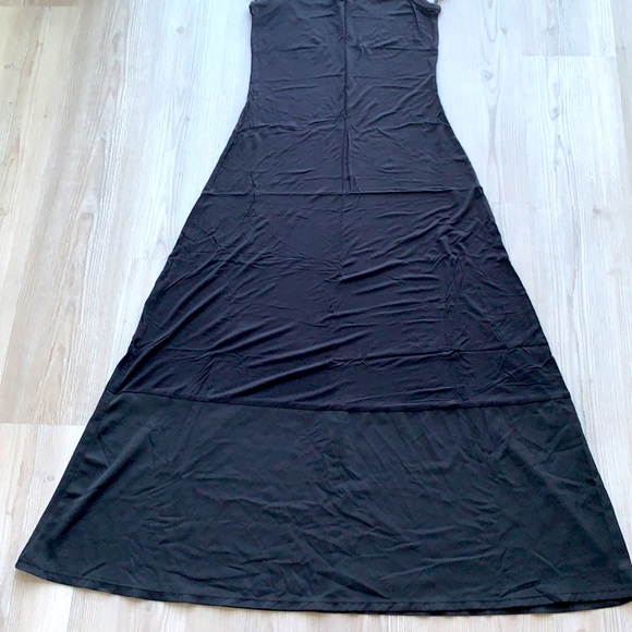 Calvin Klein - Picture 2 of 3